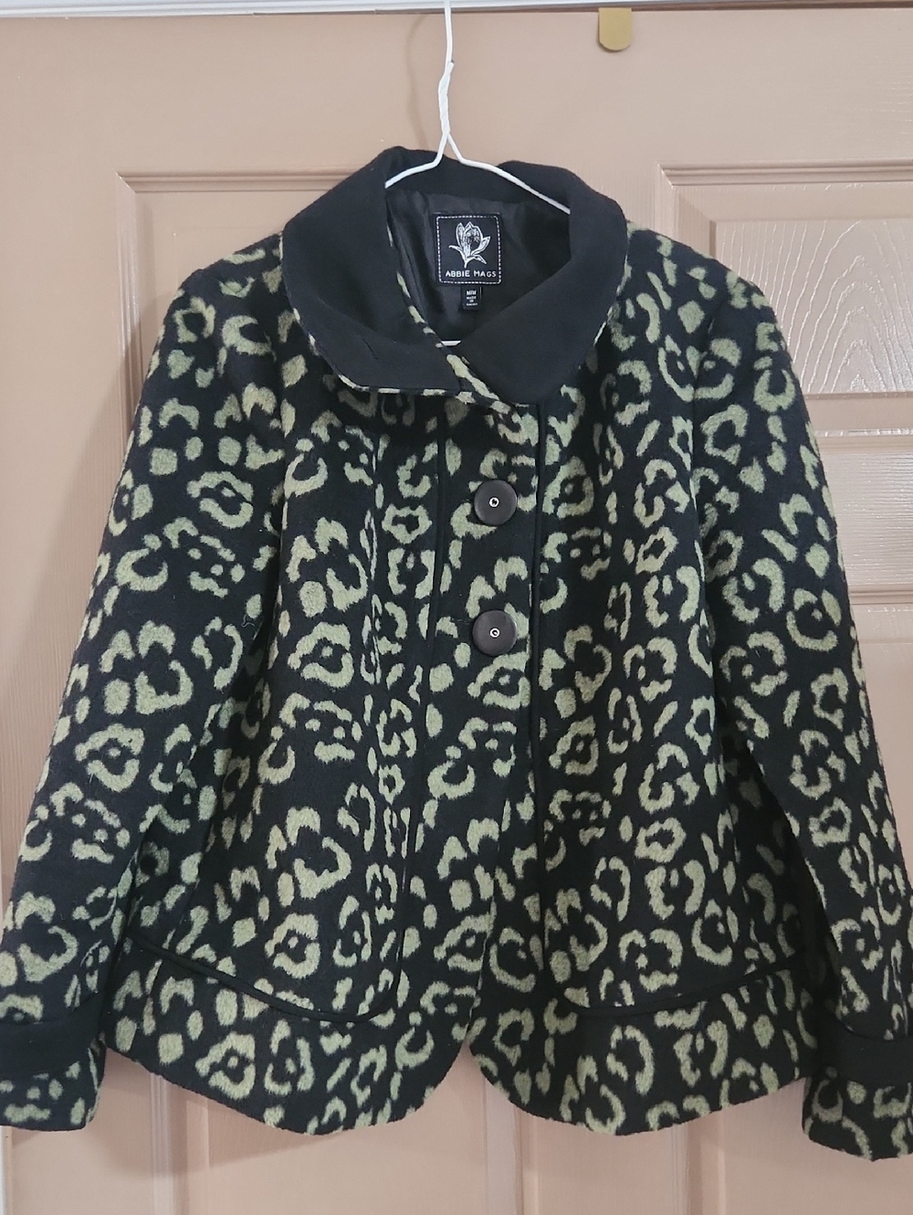 Abbie Mags Green & Black Leopard Print Coat Sz MED